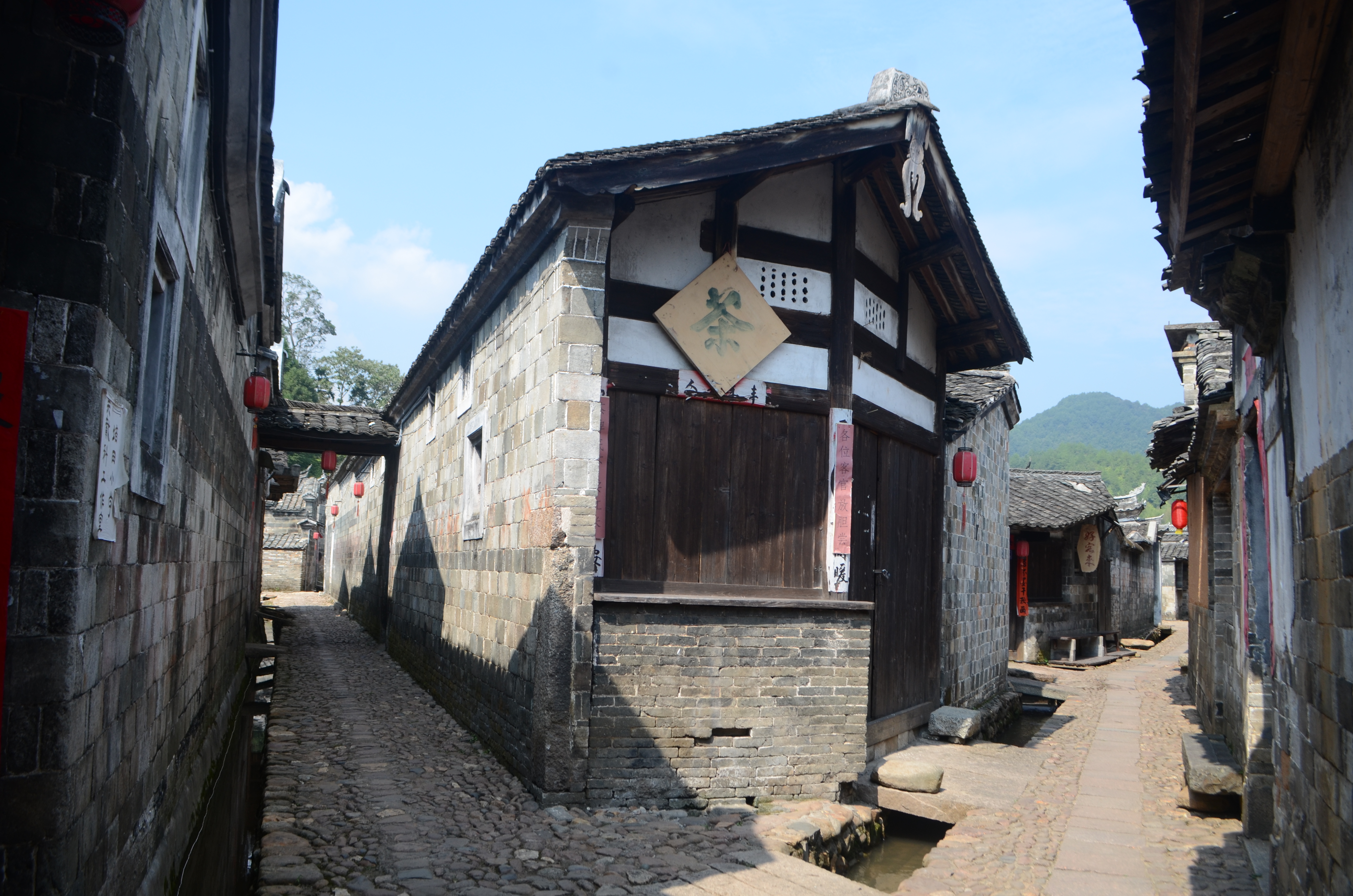 福建旅行 龙岩冠豸山 培田村 永定土楼 南靖土楼 厦门 鼓浪屿_游记