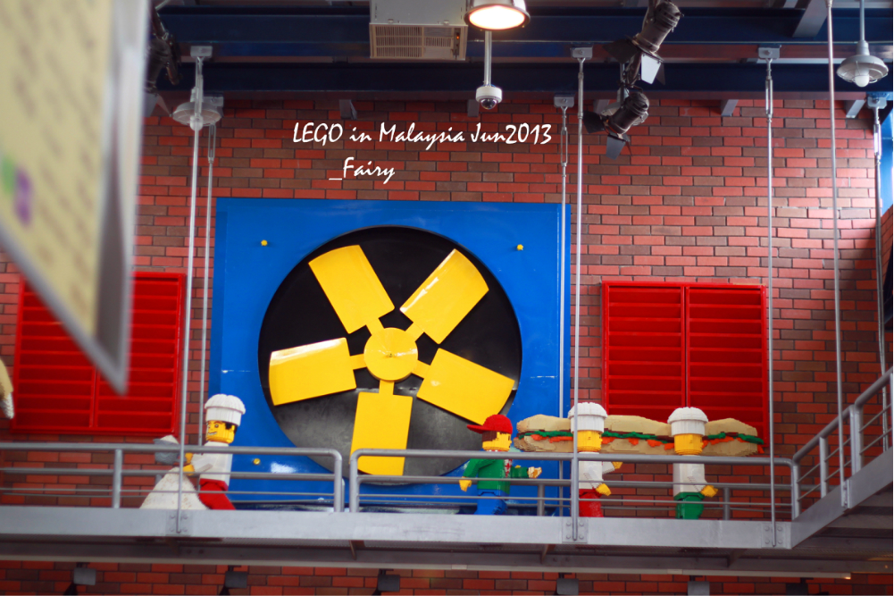 苦难辉煌读后感_把苦难收入行囊