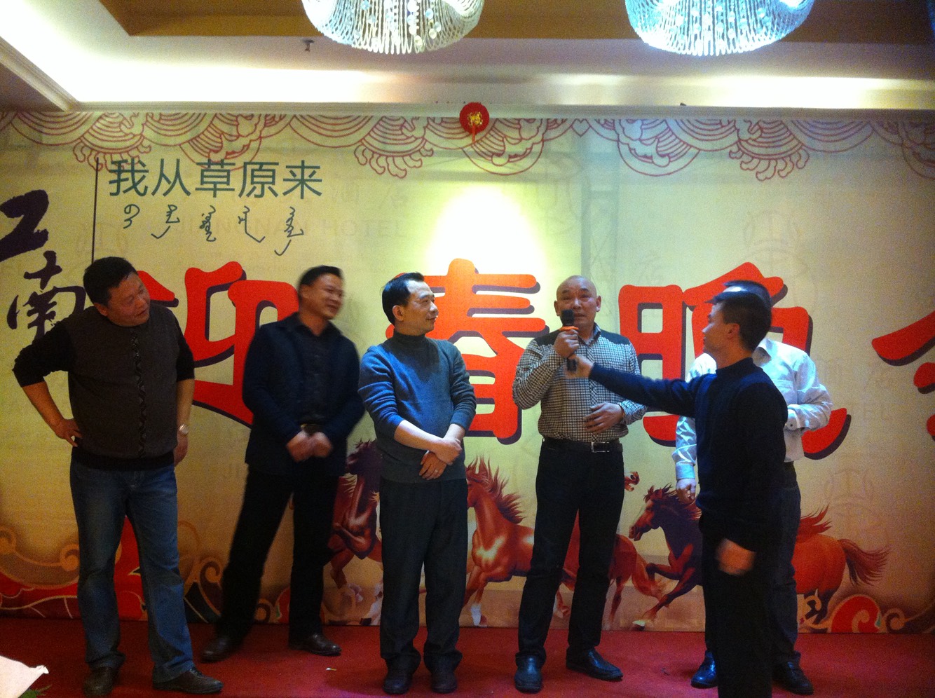 华西村人均收入_2018赣州人均消费(2)