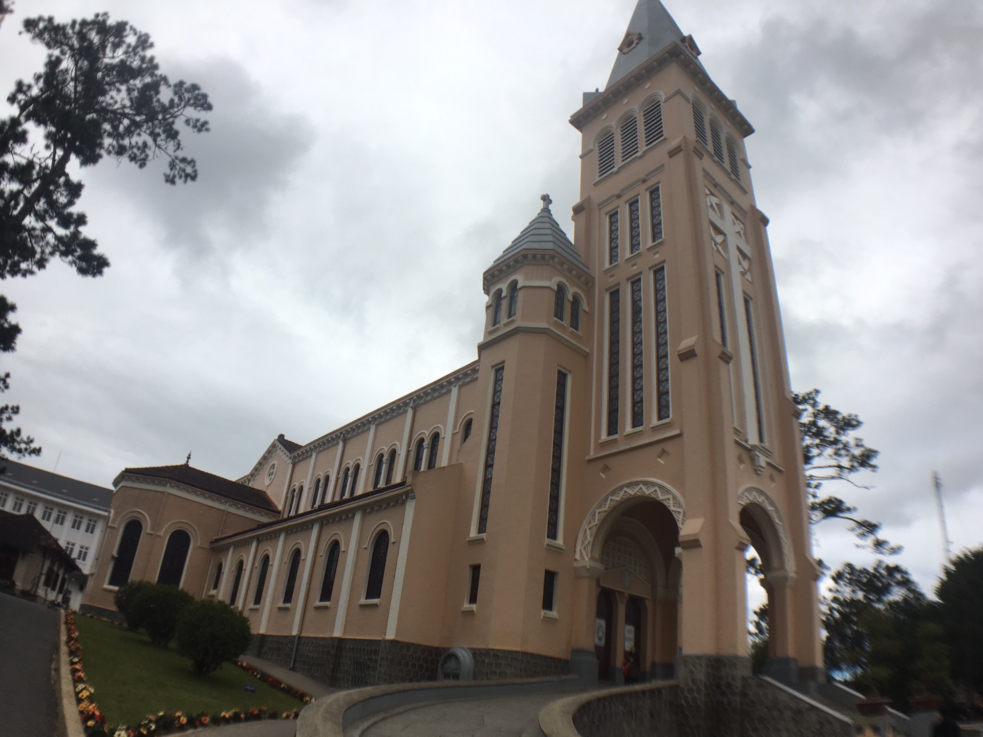 华西村人均收入_越南人均月收入(3)