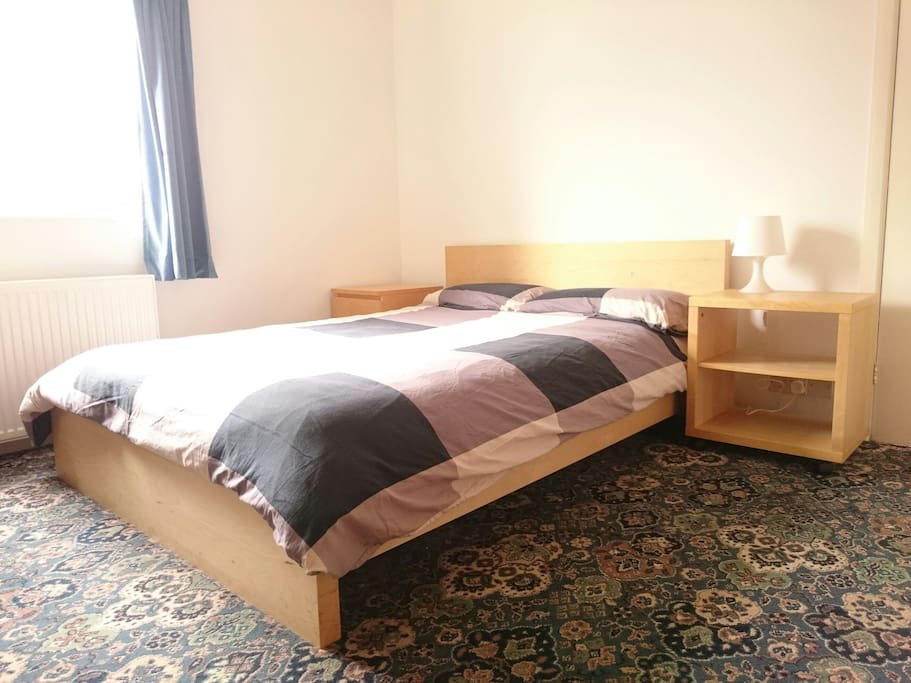 double room, near station, parking
