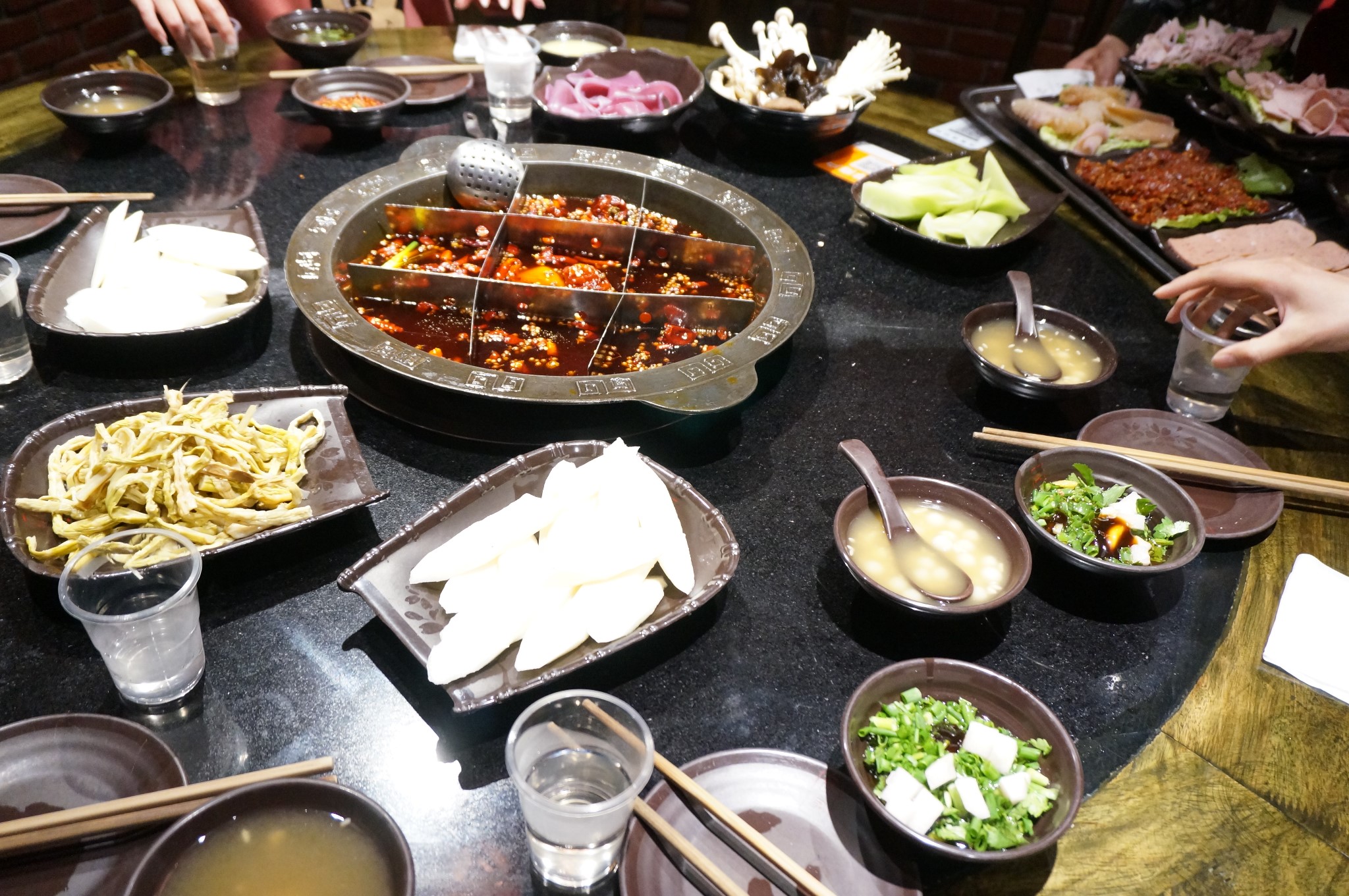 鲫鱼子_重庆洞子鲫鱼人均(2)