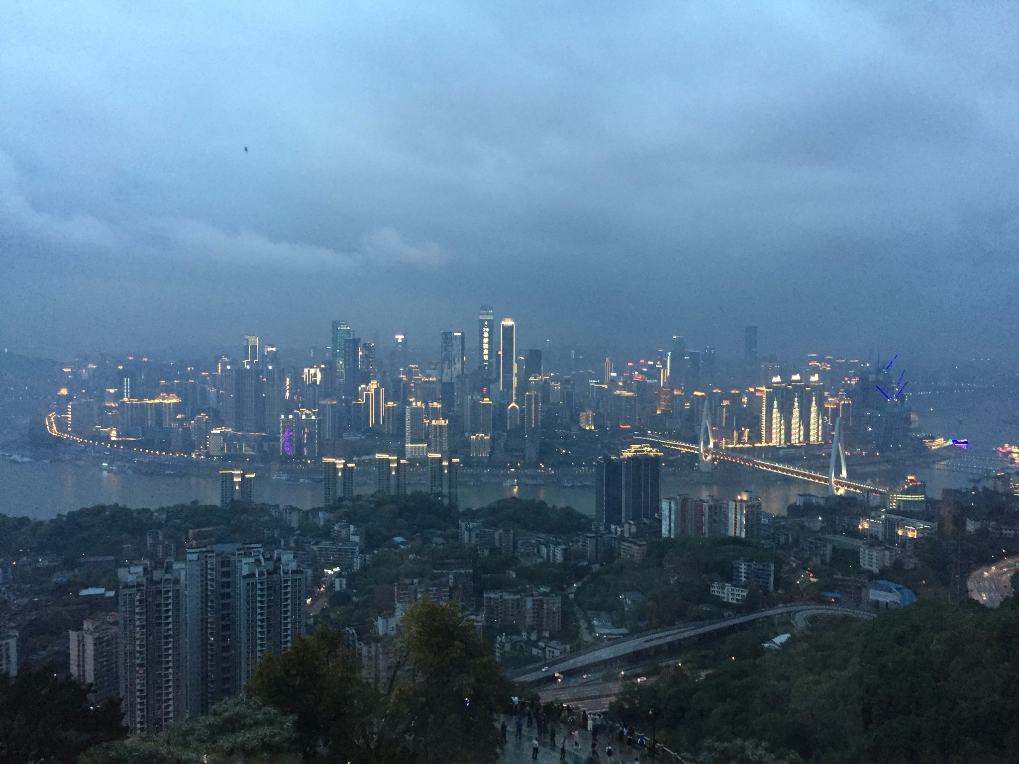 重庆旅游人均_重庆旅游景点(3)