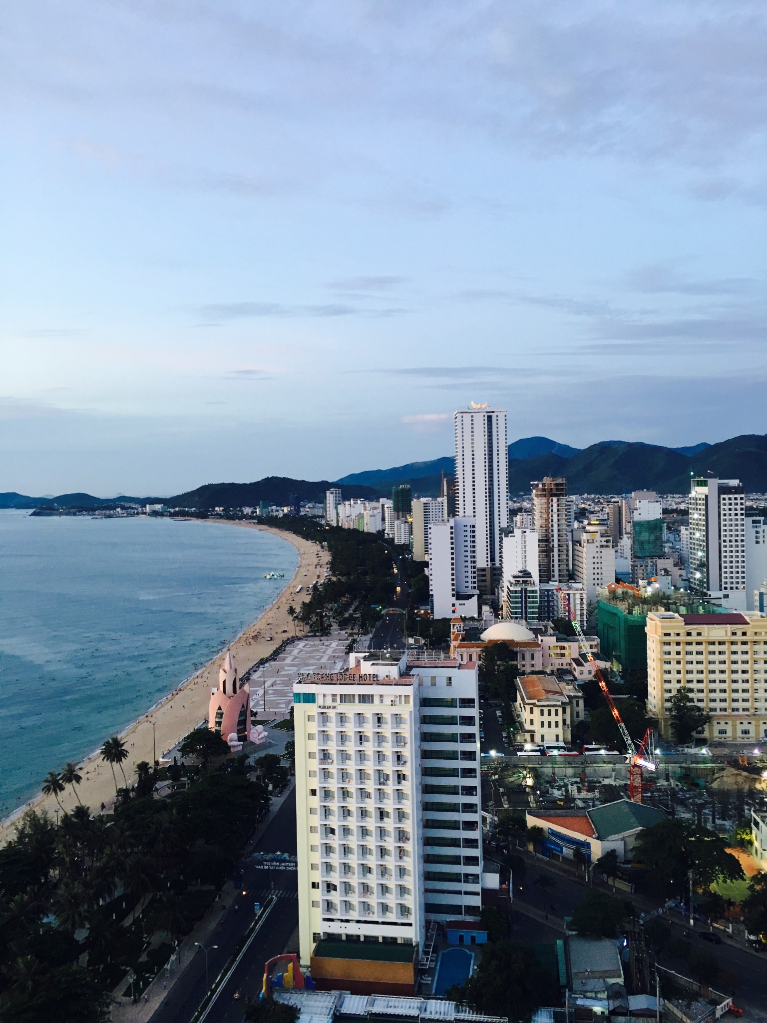 芽庄旅游人均_芽庄旅游风景照片(3)