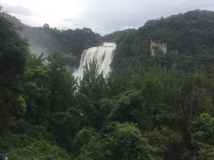 黄果树gdp_黄果树瀑布图片