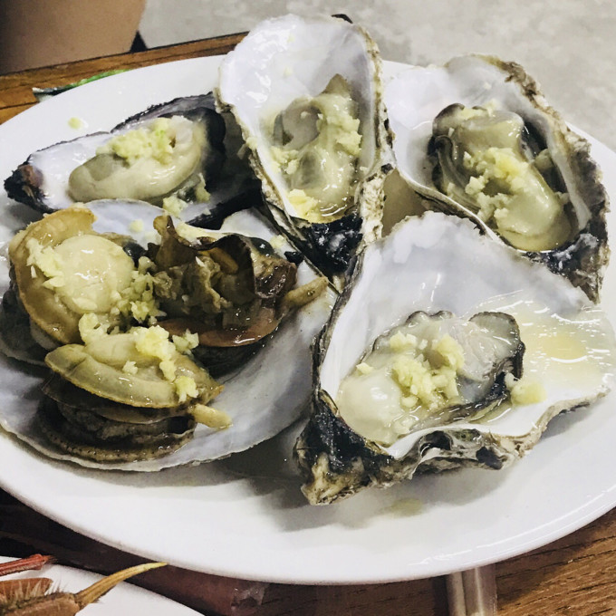 三三美食吃海螺 wKgBZ1nR04eAV0p5AAuhzw6Yxc074.jpeg?imageView2%2F2%2Fw%2F680%2Fq%2F90%7CimageMogr2%2Fstrip%2Fquality%2F90