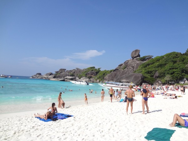 泰国旅游攻略最新推荐 wKgBZ1oKU3mASCDlAAexP8qvjdE96.jpeg?imageView2%2F2%2Fw%2F600%2Fh%2F600%2Fq%2F90