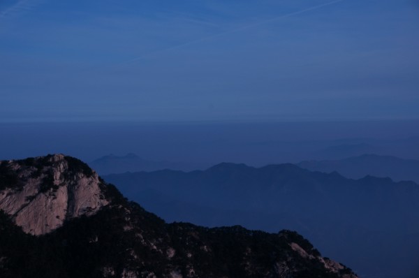 泰山爬山路线夜爬 wKgB4lLrSNWANRmFAATQ79_LosQ65.jpeg?imageView2%2F2%2Fw%2F600%2Fh%2F600%2Fq%2F90