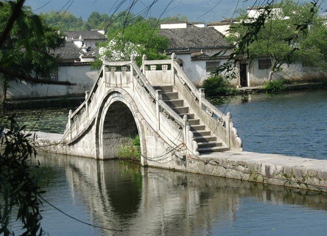 黟县宏村湖沁楼客栈