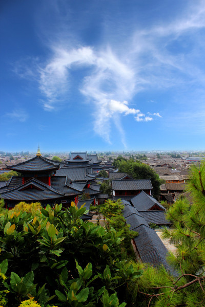 云南旅游攻略 丽江 wKgBpVW9ua6AXq1zAAGVehXwkTU33.jpeg?imageView2%2F2%2Fw%2F600%2Fq%2F90