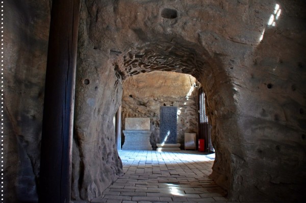 云冈石窟和龙门石窟哪个有名 wKgBpVYNTsyAFwcHAALQqGYLayI72.jpeg?imageView2%2F2%2Fw%2F600%2Fh%2F600%2Fq%2F90