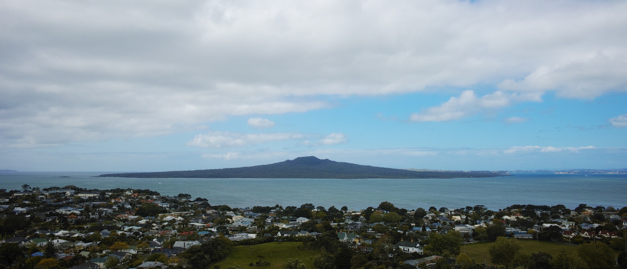 wKgBs1Y58niAdNCyAATf_fiVN-s14.jpeg?imageView2%2F2%2Fw%2F600%2Fq%2F50