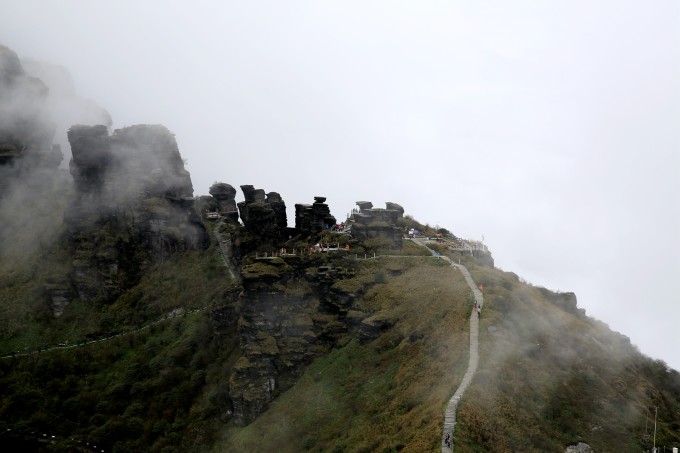 老金顶 wKgBs1gV026AZtXbABP_vMWQc0U44.jpeg?imageView2%2F2%2Fw%2F680%2Fq%2F90