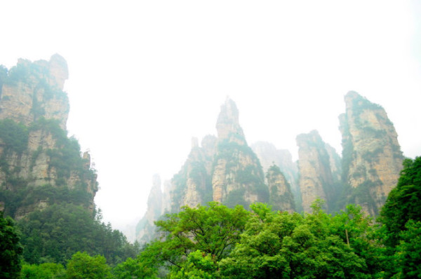 风景最美的大山 wKgBs1hie6iAJVnJAAE-fRvKodI97.jpeg?imageView2%2F2%2Fw%2F600%2Fh%2F600%2Fq%2F90