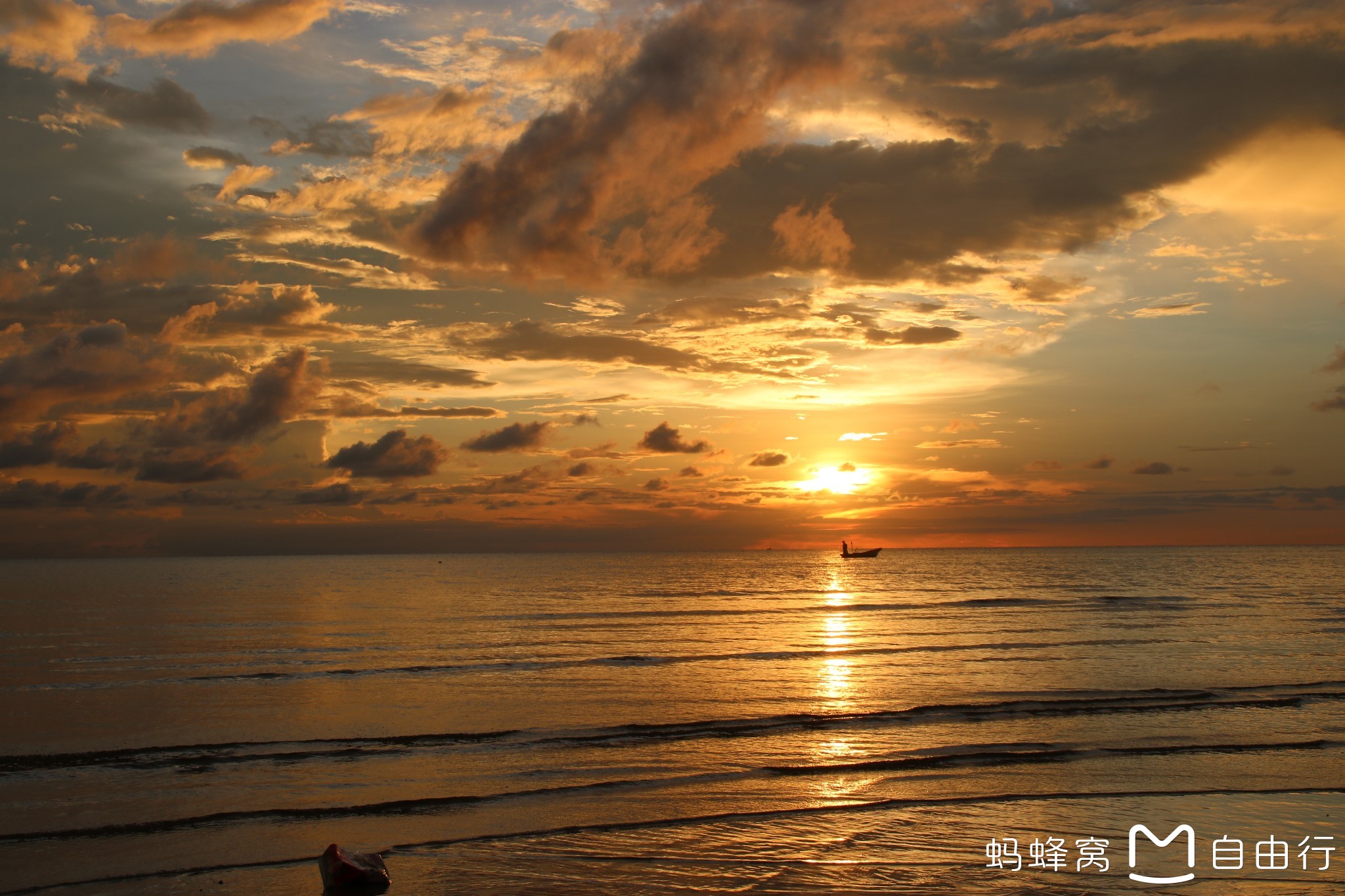 夕阳婚纱照图片_夕阳图片高清(2)